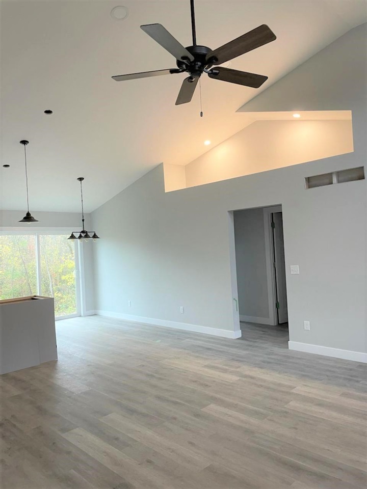 1332 East Farrand Road Clio, MI 48420 - Photo 12 of 39 50054810-11.JPG