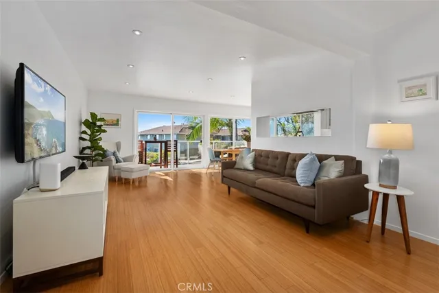 $1,399,000 | 21703 Ocean Vista Drive, Laguna Beach, CA 92651