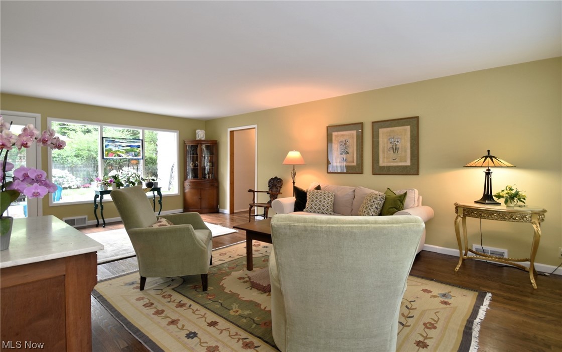 2677 Coventry Road Cleveland, OH 44120 - Photo 3 of 19 Gallery Image 3