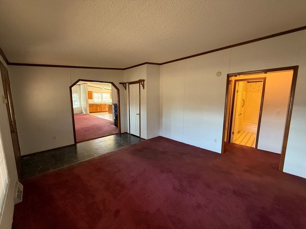 5163 Kents Ridge Road Cedar Bluff, VA 24609 - Photo 15 of 37 Gallery Image 15