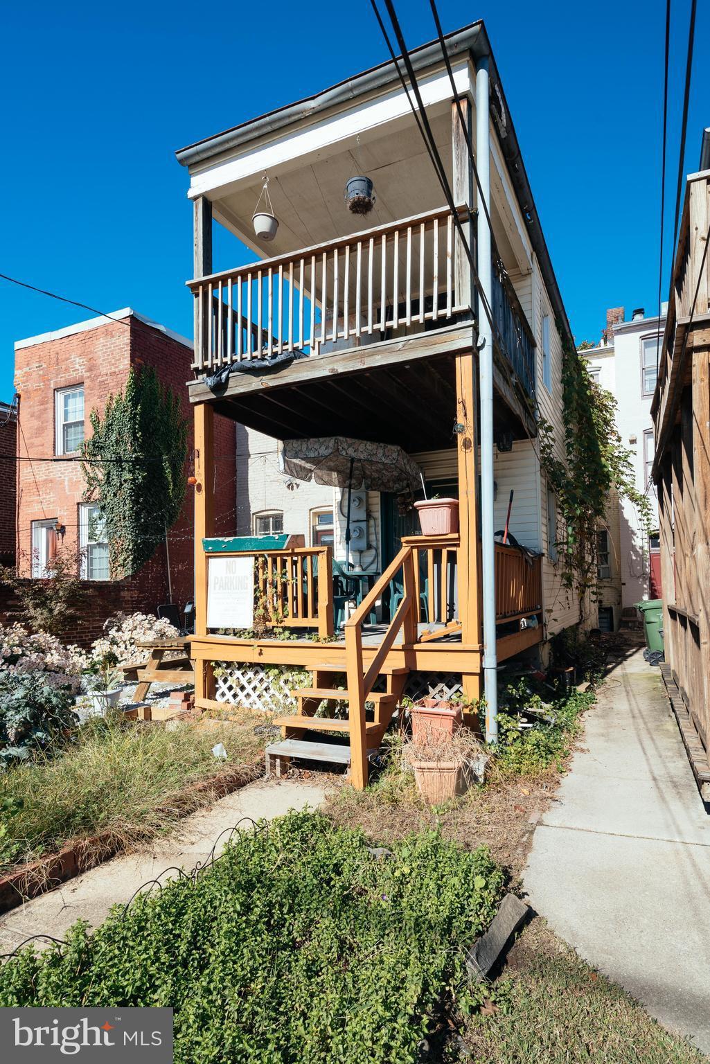 619 South Paca Street Baltimore, MD 21230 - Photo 3 of 4 Exterior (Rear)