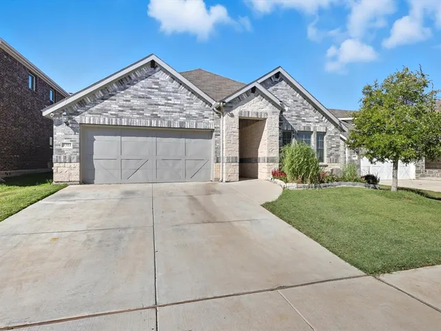 $440,000 | 3304 Kingsgarden Road, Denton, TX 76207