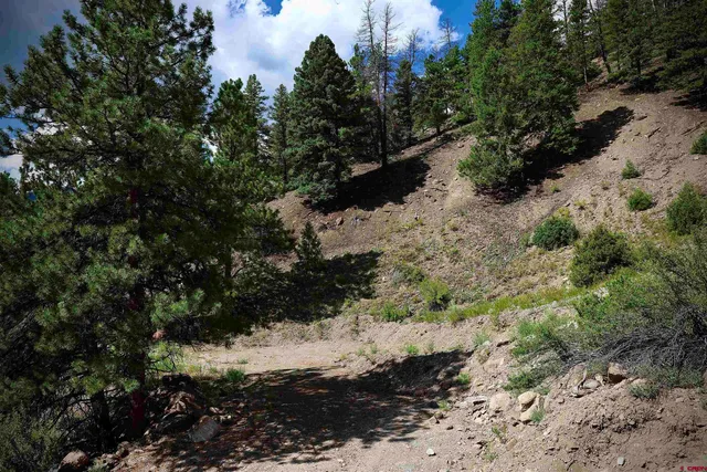 a view of outside area