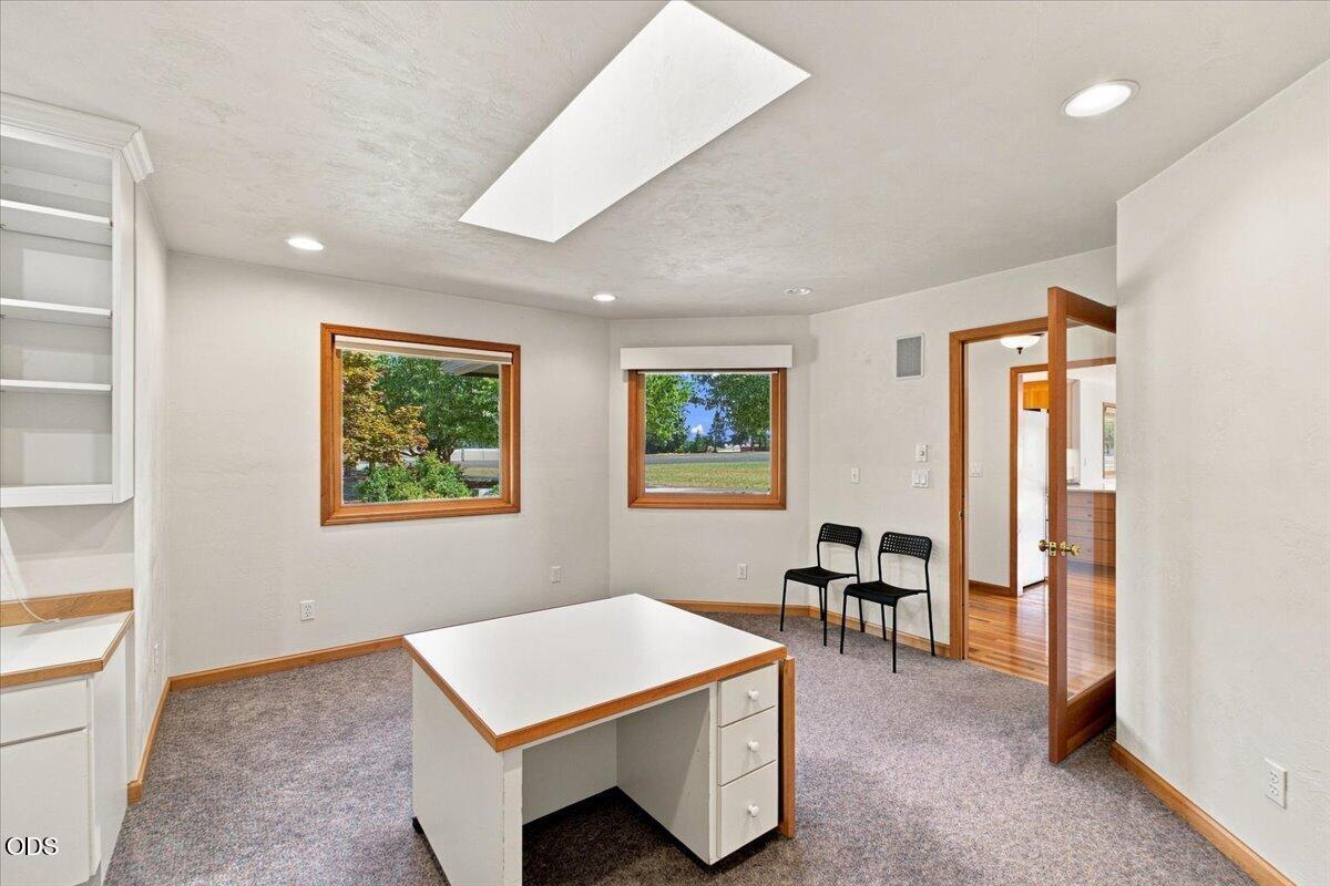 33844 White Oak Road Corvallis, OR 97333 - Photo 17 of 49 Gallery Image 17