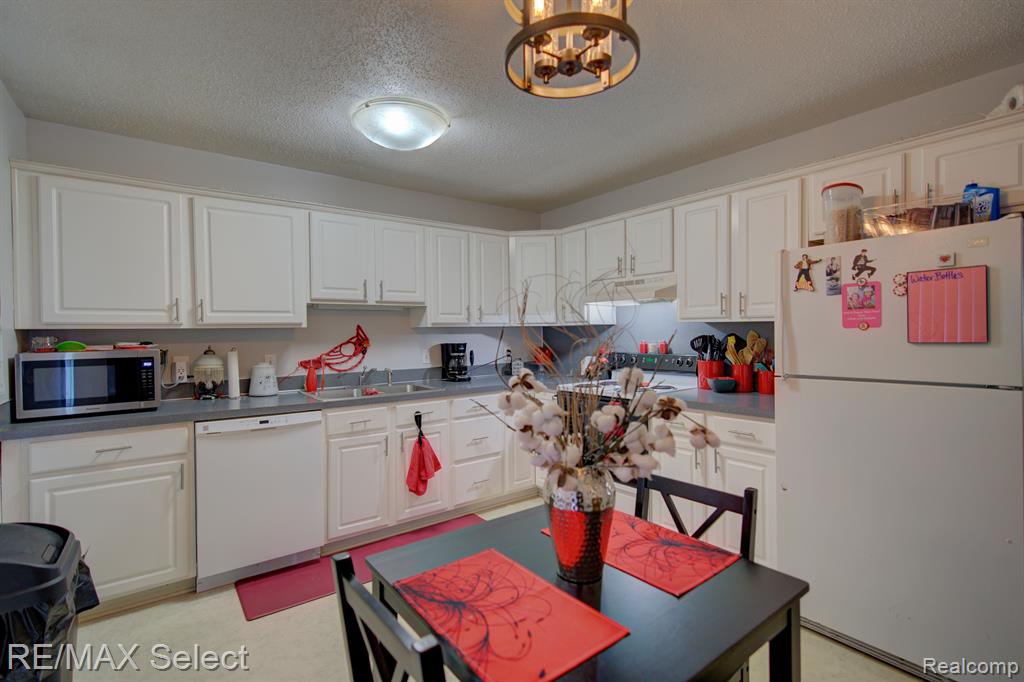 4602 Shattuck Road Saginaw, MI 48603 - Photo 23 of 49 Gallery Image 23