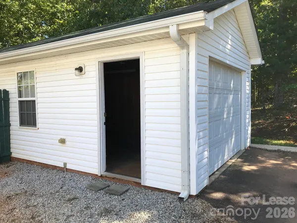 $1,250 | 5904 Nc 150 Highway East, Maiden, NC 28650