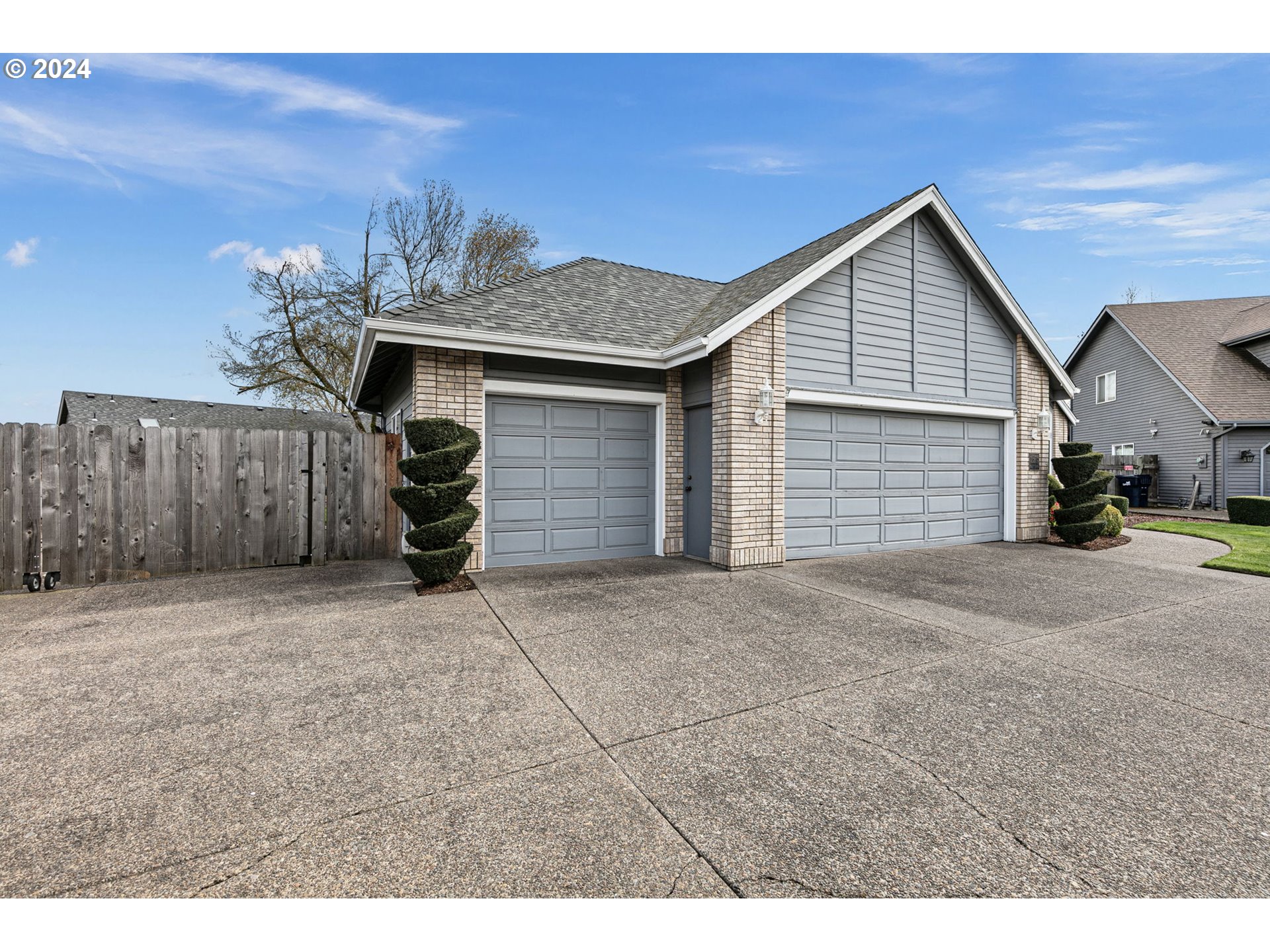1675 Victorian Way Eugene, OR 97401 - Photo 3 of 48 Gallery Image 3