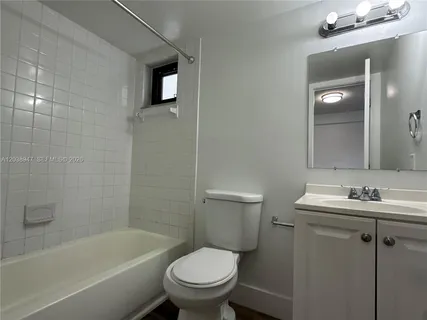 $1,795 | 529 Southwest 4th Street, Unit 104, Miami, FL 33130