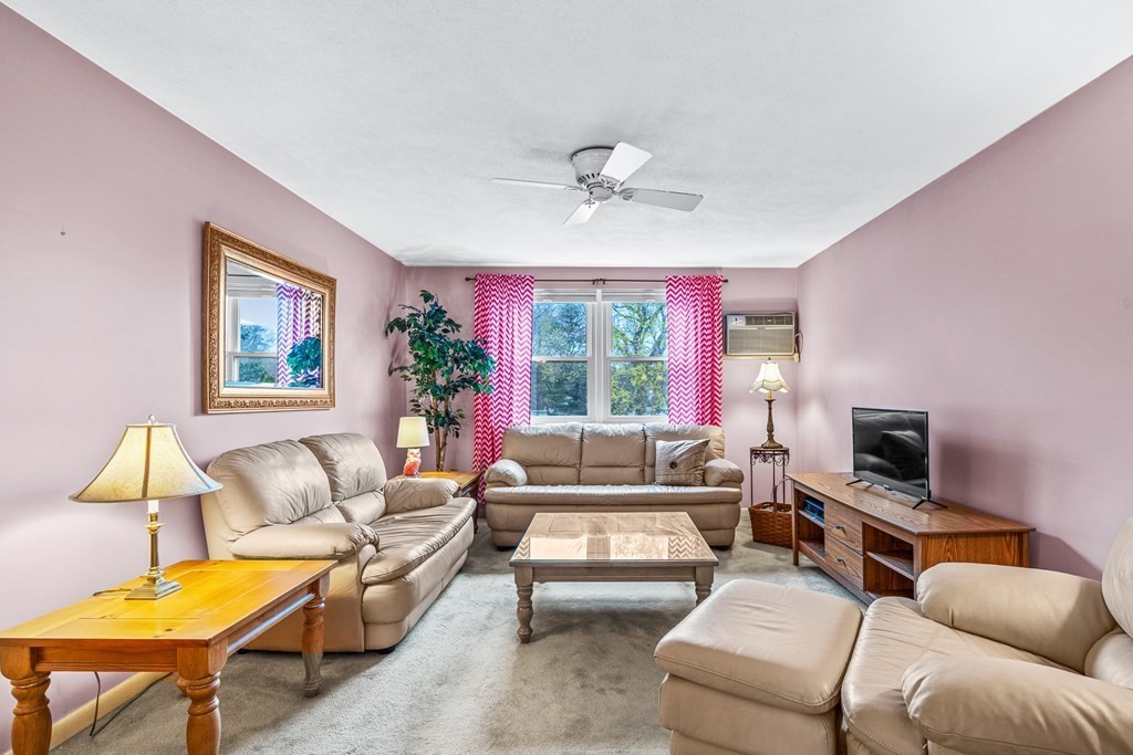 237 Main Street, Unit A8 Reading, MA 01867 - Photo 4 of 19 Gallery Image 4