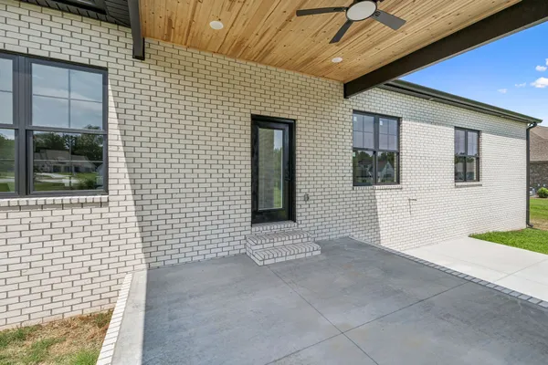 $749,500 | 16 Blairmont Court, Winchester, TN 37398