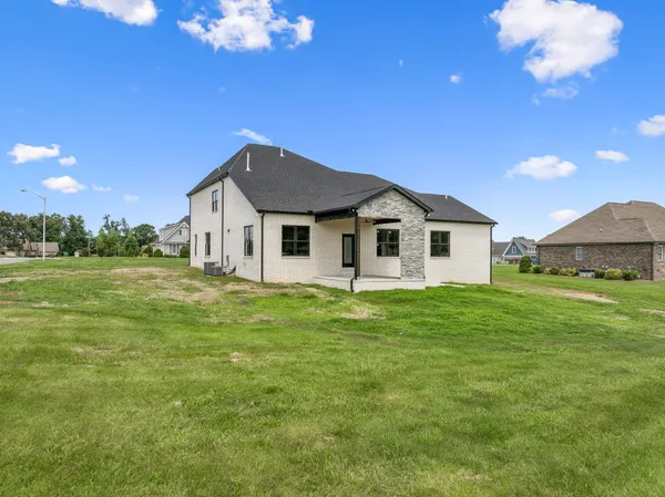 $749,500 | 16 Blairmont Court, Winchester, TN 37398