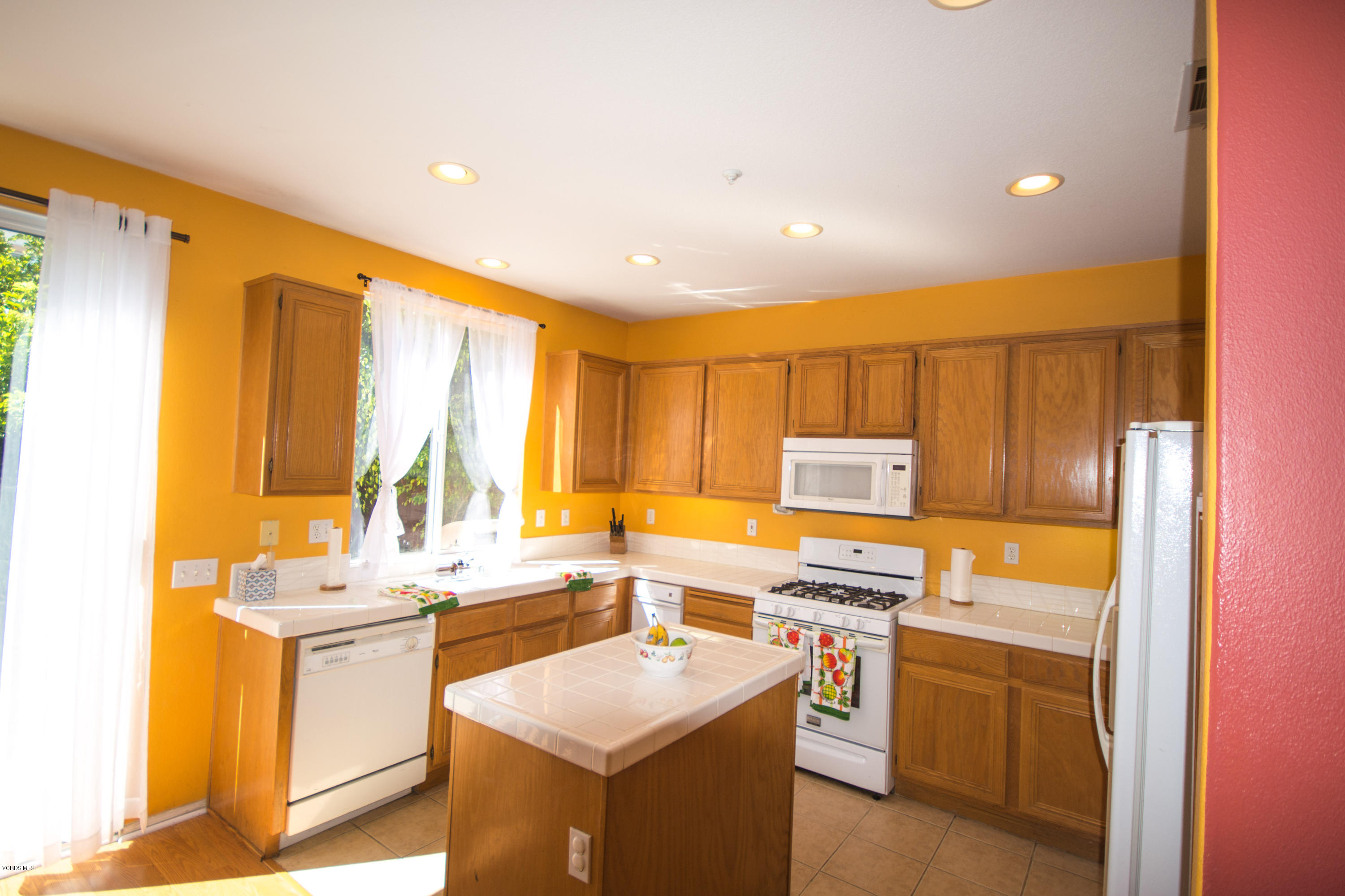817 Navigator Way Oxnard, CA 93035 - Photo 8 of 24 817 Navigator -6