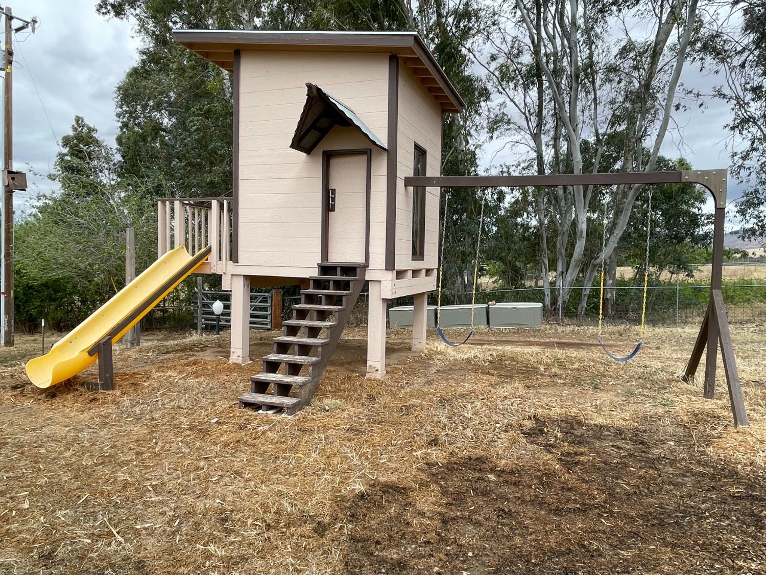 2344 Tivy Valley Road Sanger, CA 93657 - Photo 46 of 61 a view of a house with a park