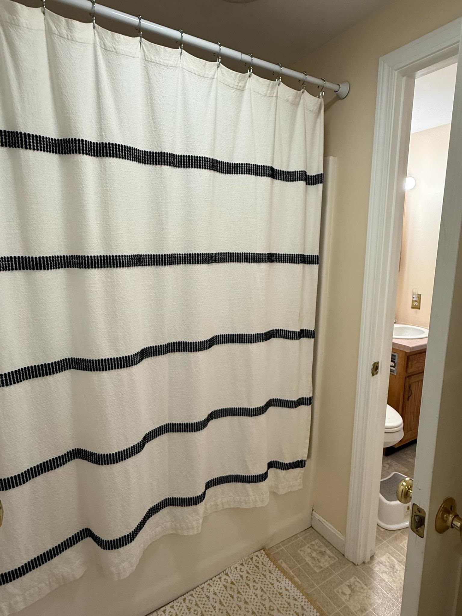 18 Baltimore Road Nashua, NH 03062 - Photo 12 of 17