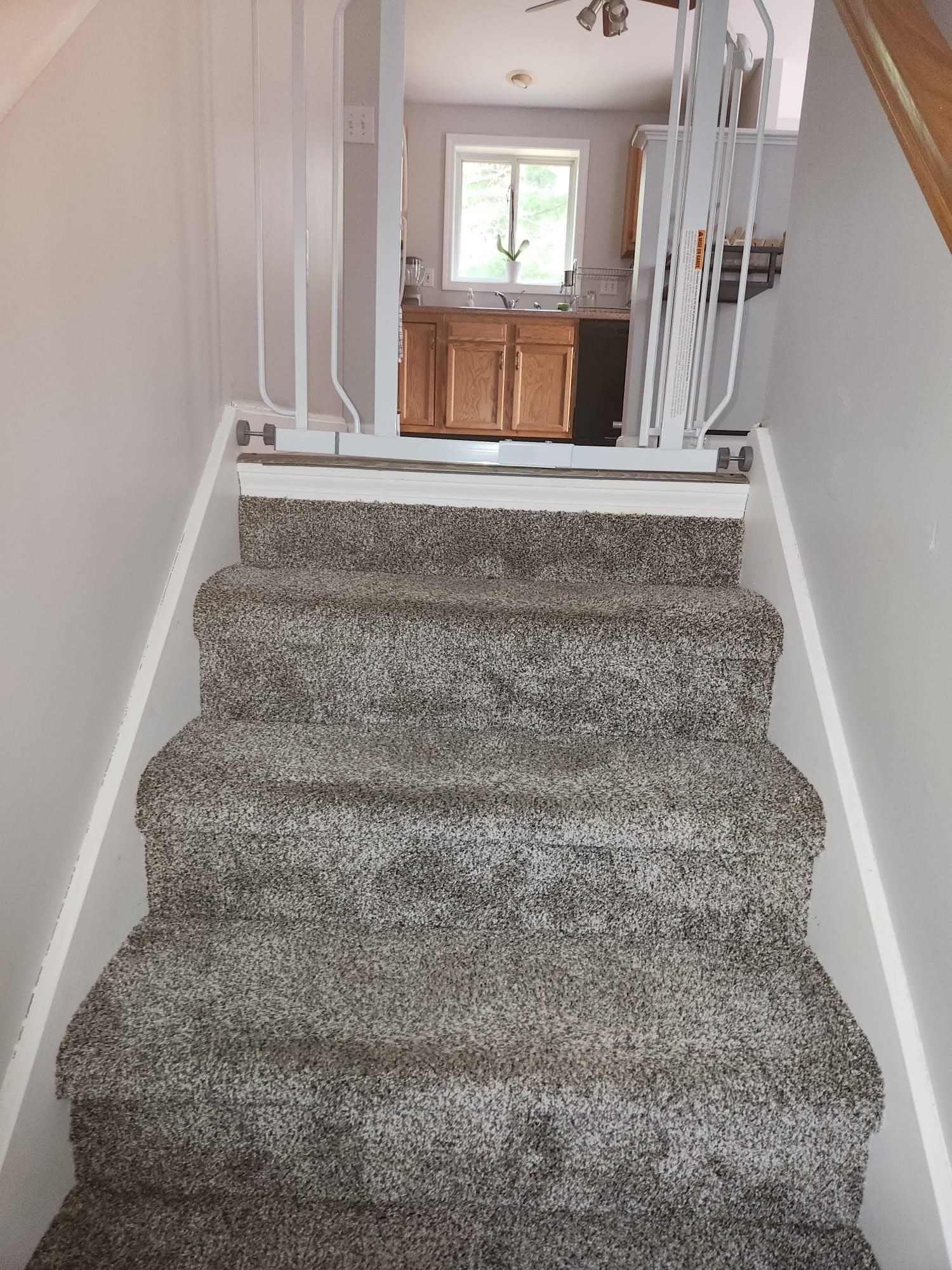 18 Baltimore Road Nashua, NH 03062 - Photo 2 of 17