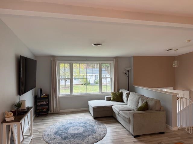 18 Baltimore Road Nashua, NH 03062 - Photo 4 of 17