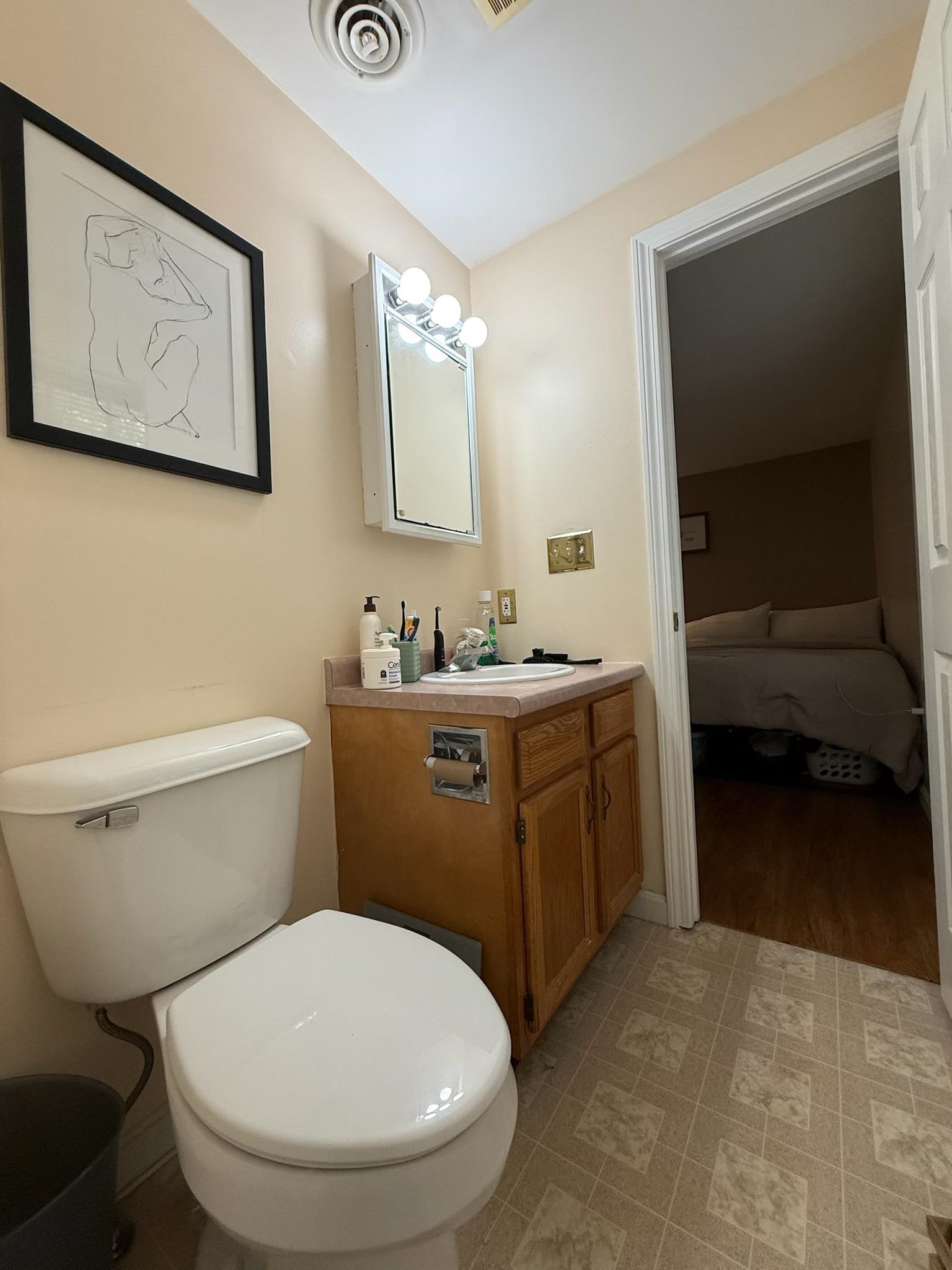 18 Baltimore Road Nashua, NH 03062 - Photo 10 of 17