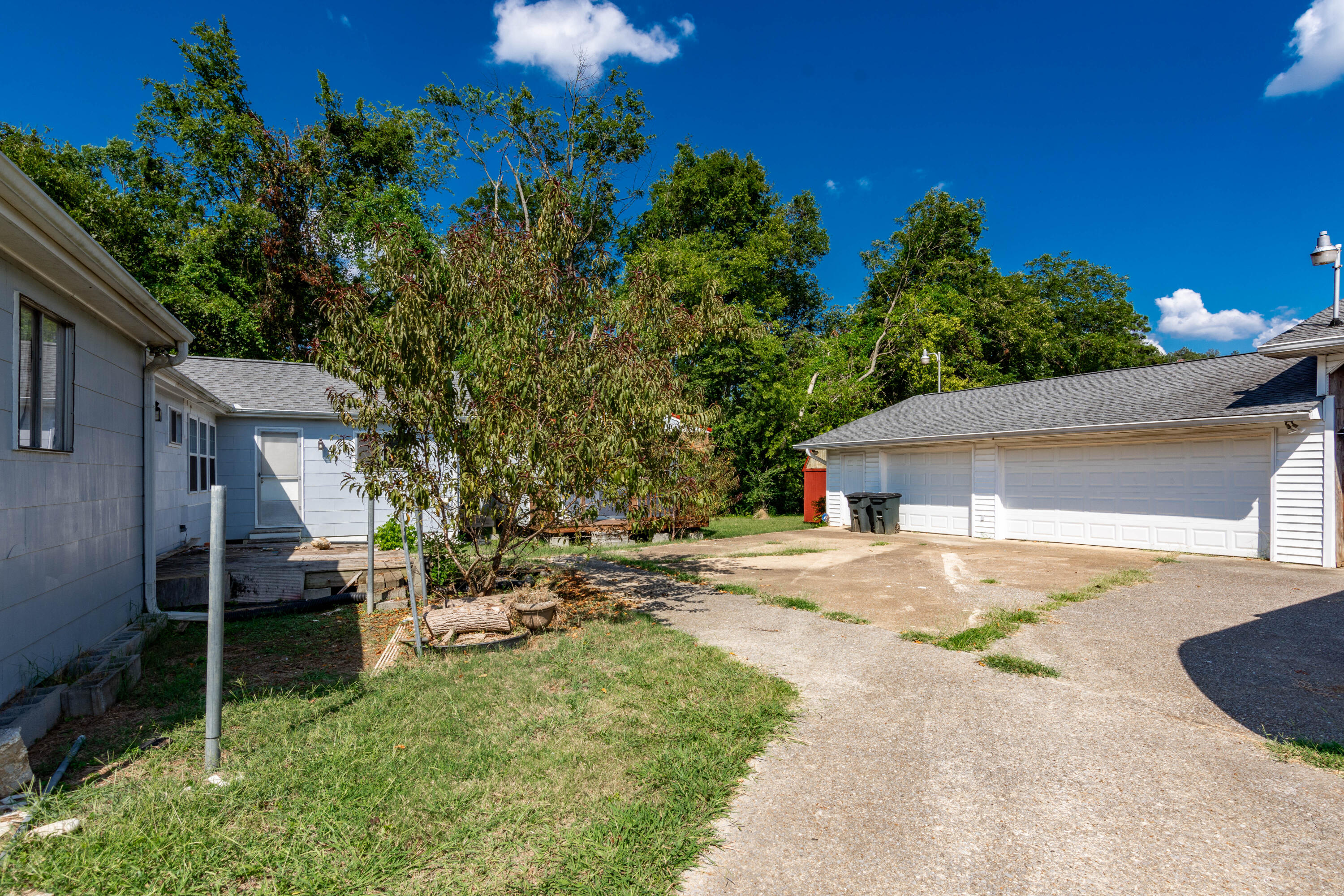 528 Browns Ferry Road Chattanooga, TN 37419 - Photo 30 of 60 528 Browns Ferry Rd-31