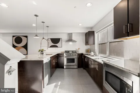 $649,000 | 140 Master Street, Philadelphia, PA 19122