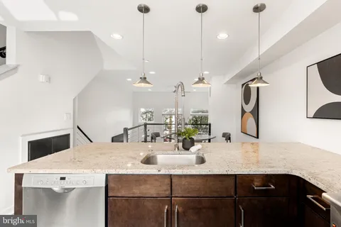 $649,000 | 140 Master Street, Philadelphia, PA 19122