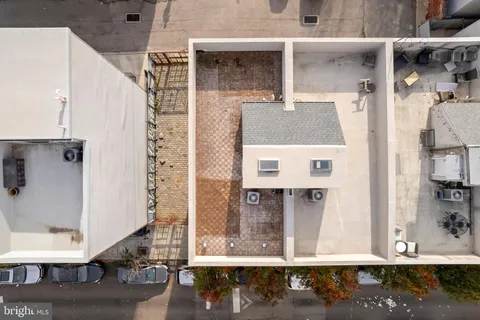 $649,000 | 140 Master Street, Philadelphia, PA 19122