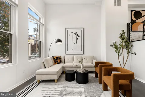 $649,000 | 140 Master Street, Philadelphia, PA 19122