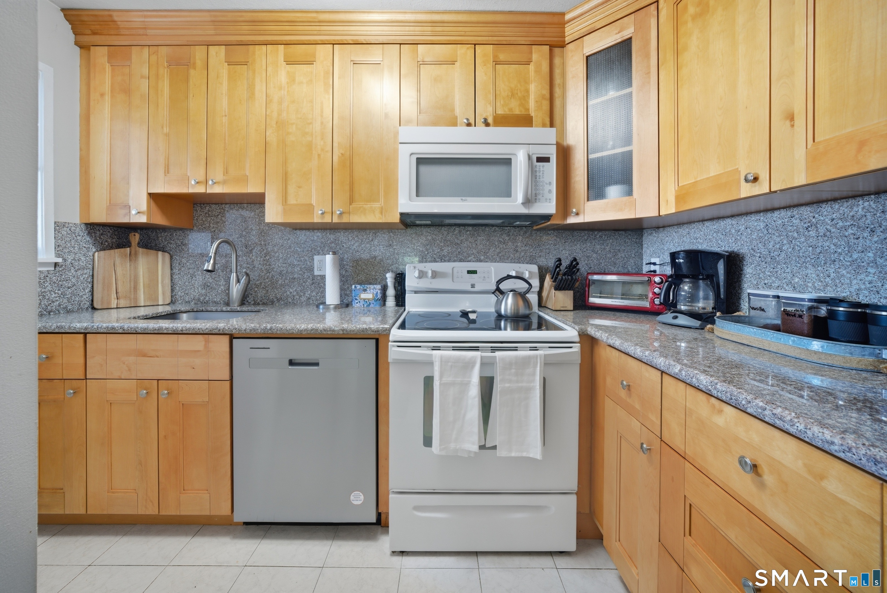 94 Wilton Crest Road, Unit 94 Wilton, CT 06897 - Photo 6 of 15