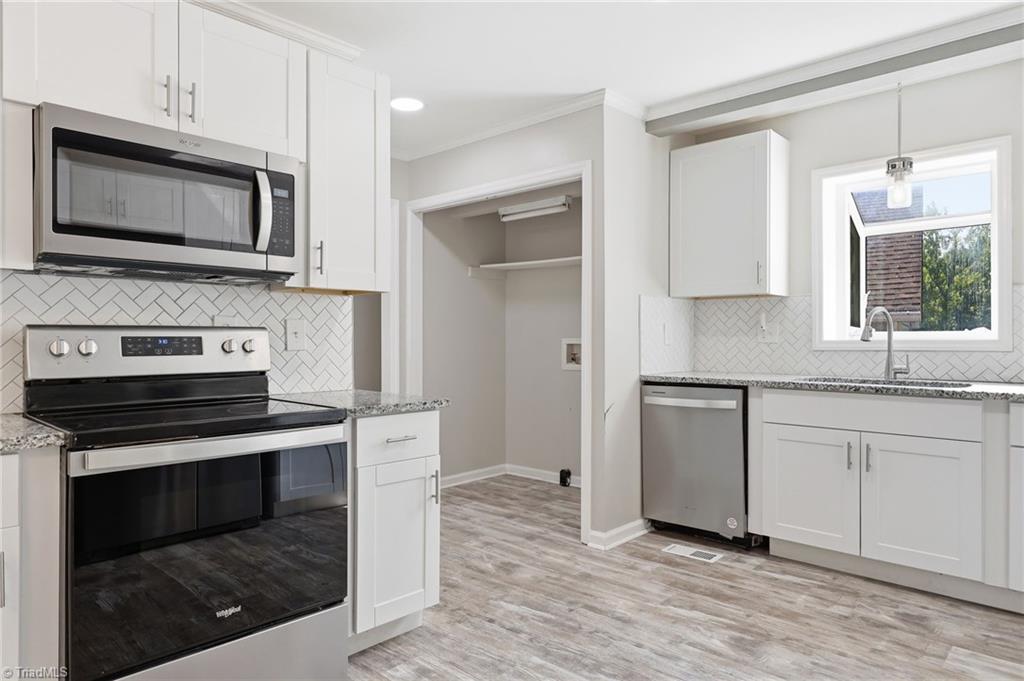 314 Canterbury Road High Point, NC 27262 - Photo 12 of 37