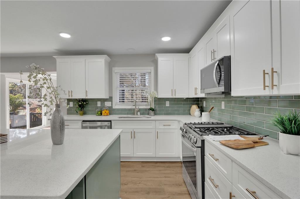 1308 Talcott Place Decatur, GA 30033 - Photo 15 of 39