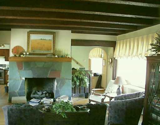 3233 Comanche Road Bethel Park, PA 15241 - Photo 2 of 8 Gallery Image 2