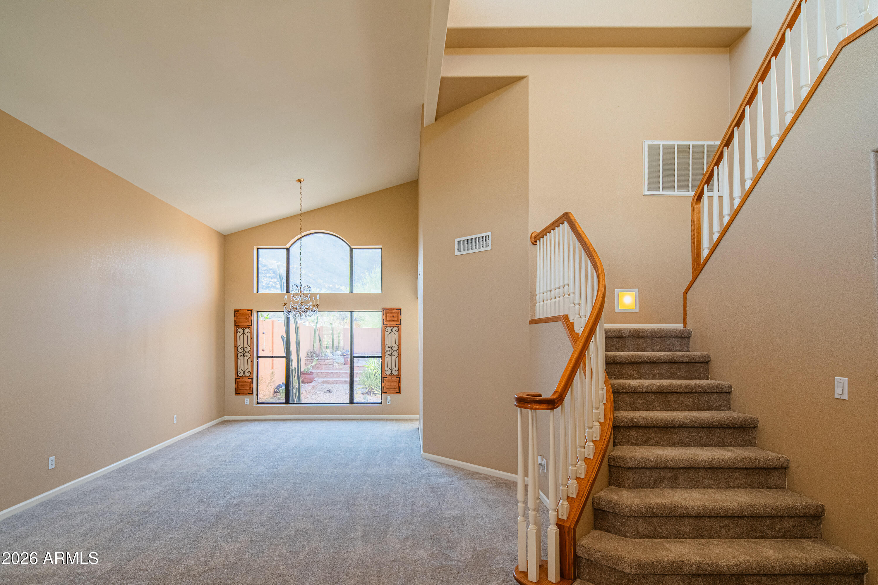 1054 East Shangri La Road Phoenix, AZ 85020 - Photo 6 of 37 Formal Living and Dining