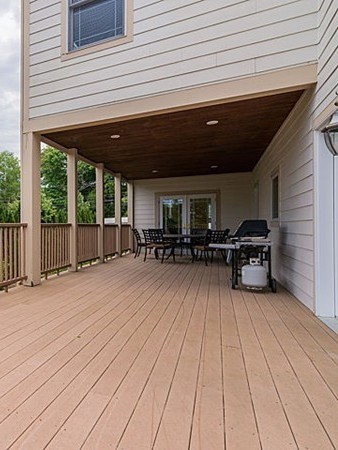 115 Woodledge Road Needham, MA 02492 - Photo 17 of 23 Gallery Image 17