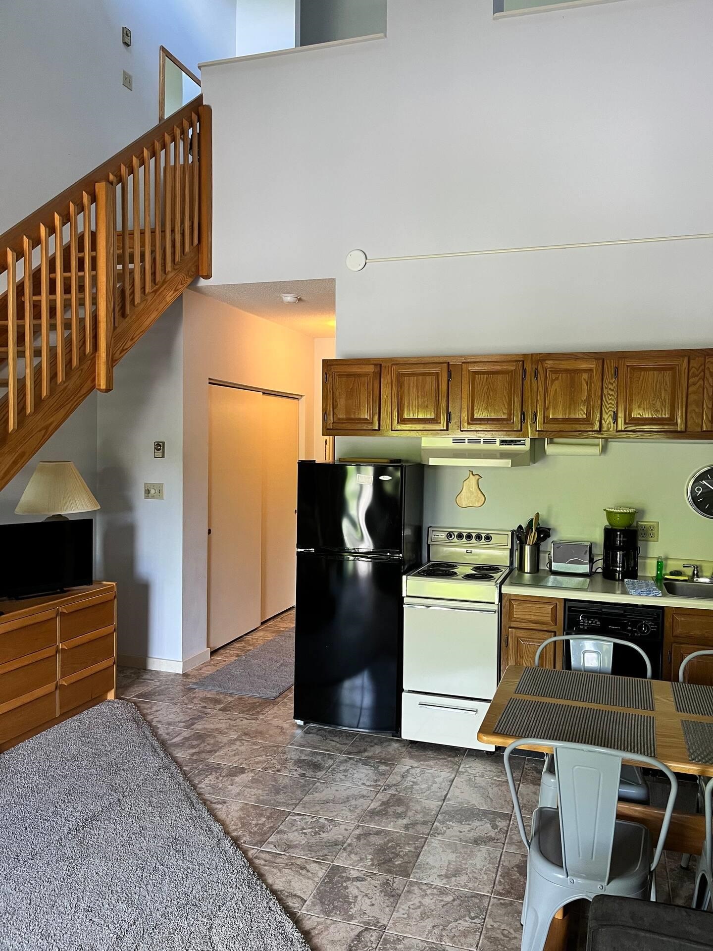 36 Lodge Road, Unit B315 Lincoln, NH 03251 - Photo 3 of 15 Gallery Image 3
