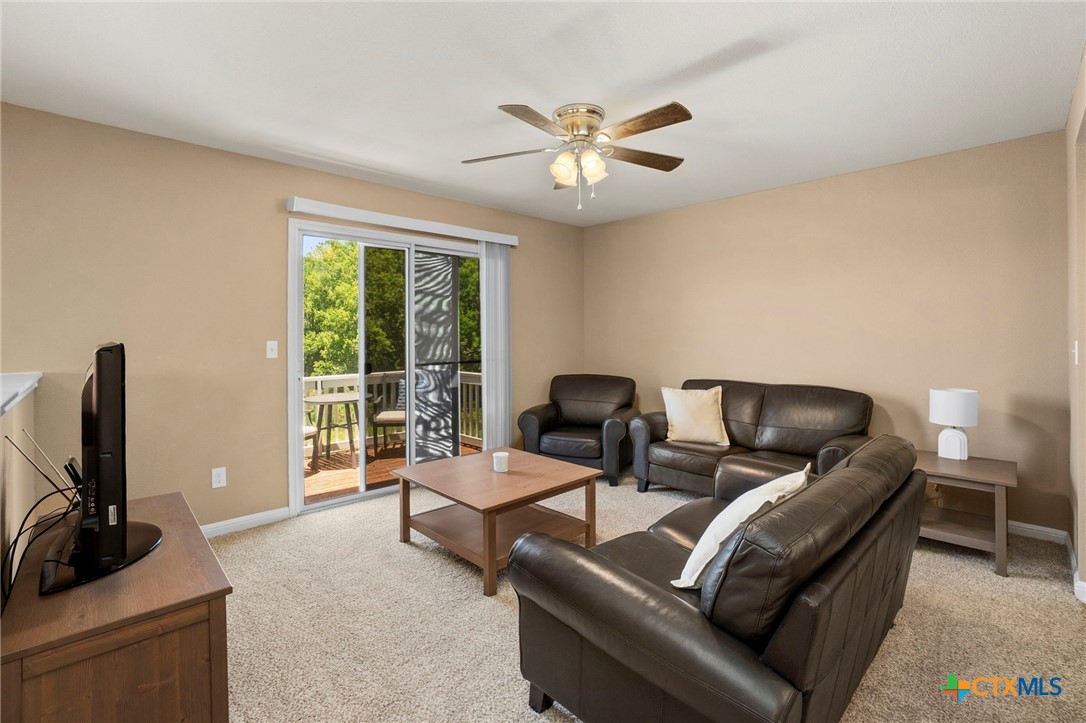 340 Trestle Tree San Marcos, TX 78666 - Photo 11 of 32