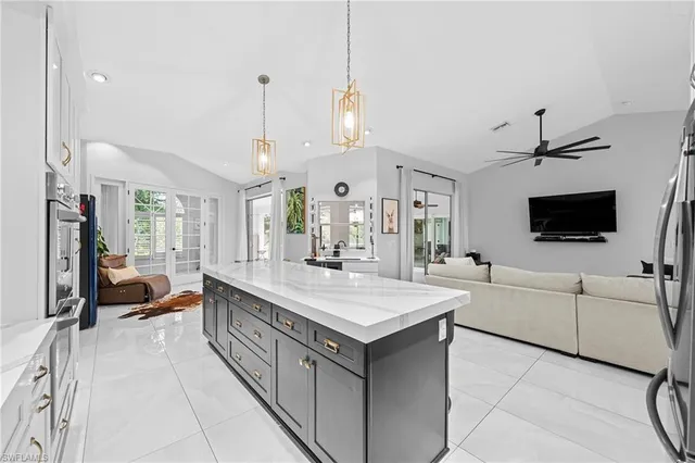 $1,195,000 | 8139 Las Palmas Way, Naples, FL 34109
