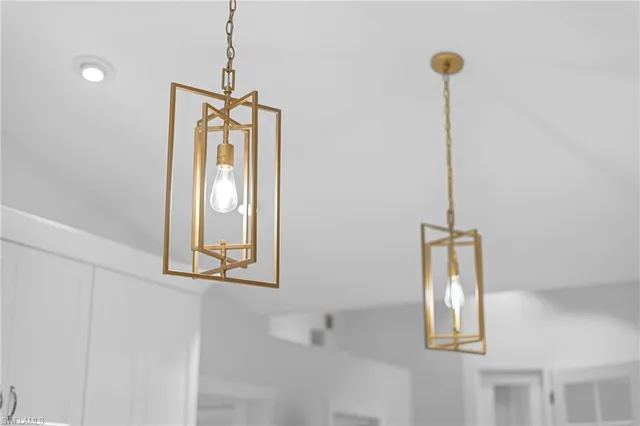 $1,195,000 | 8139 Las Palmas Way, Naples, FL 34109