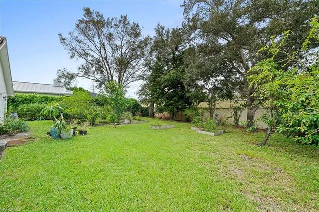 $1,195,000 | 8139 Las Palmas Way, Naples, FL 34109