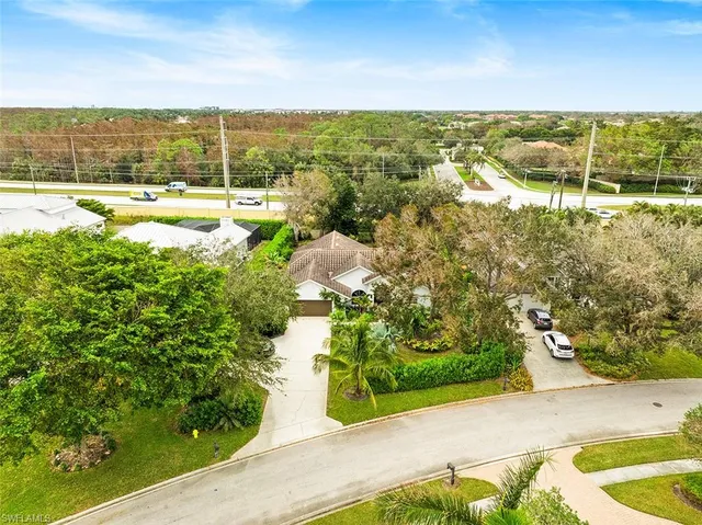 $1,195,000 | 8139 Las Palmas Way, Naples, FL 34109