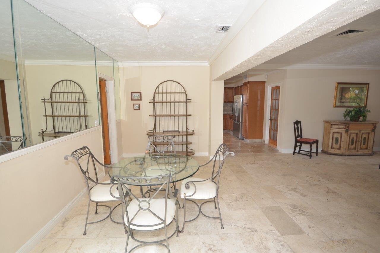 121 Northeast Spanish Court Boca Raton, FL 33432 - Photo 12 of 35 DSC_8433