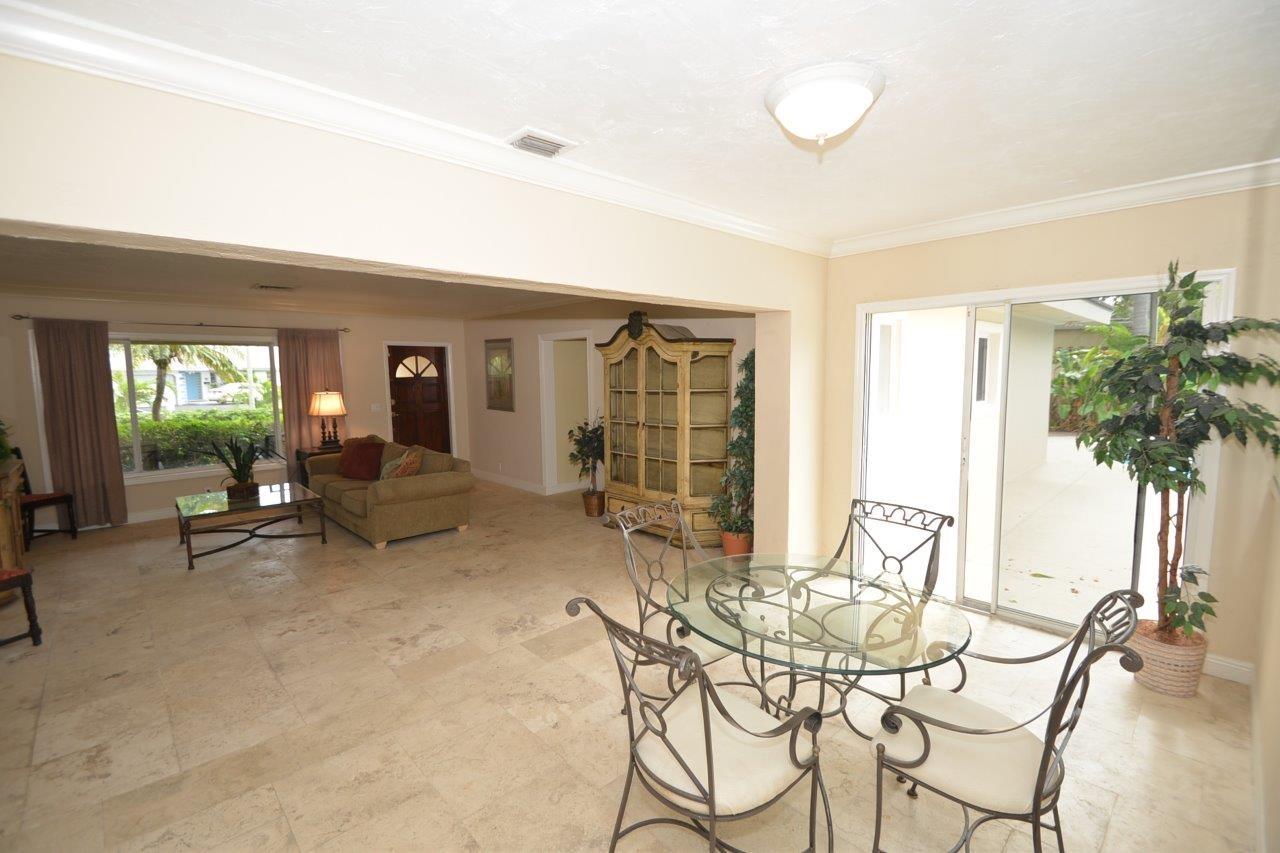 121 Northeast Spanish Court Boca Raton, FL 33432 - Photo 13 of 35 DSC_8437
