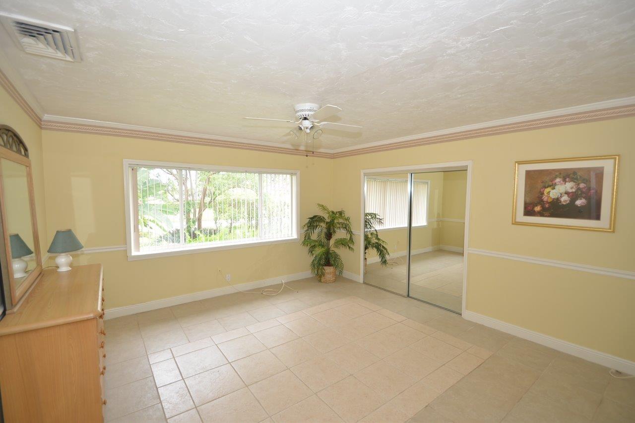 121 Northeast Spanish Court Boca Raton, FL 33432 - Photo 16 of 35 DSC_8423