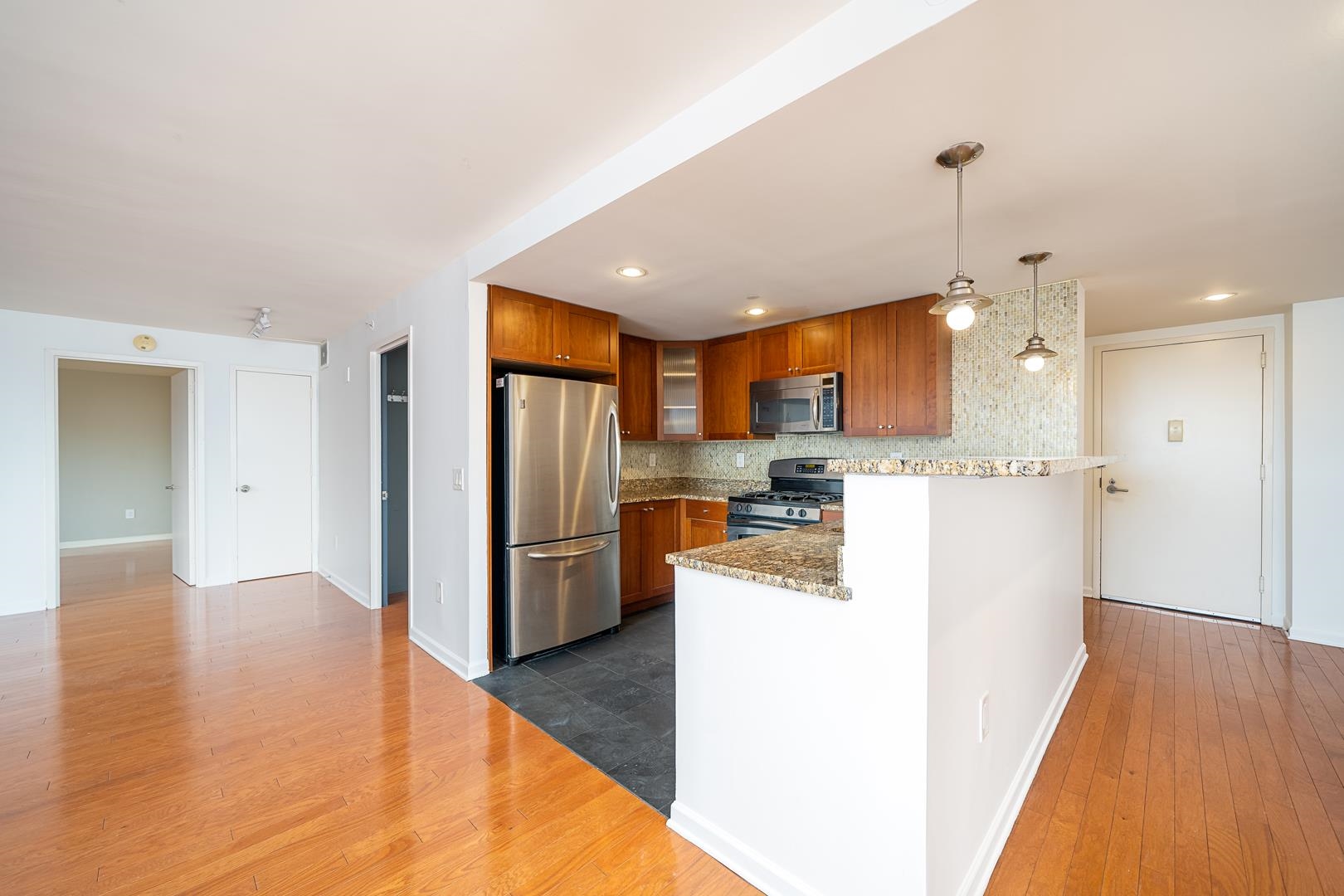 700 Grove Street, Unit 8G Jersey City, NJ 07310 - Photo 6 of 26
