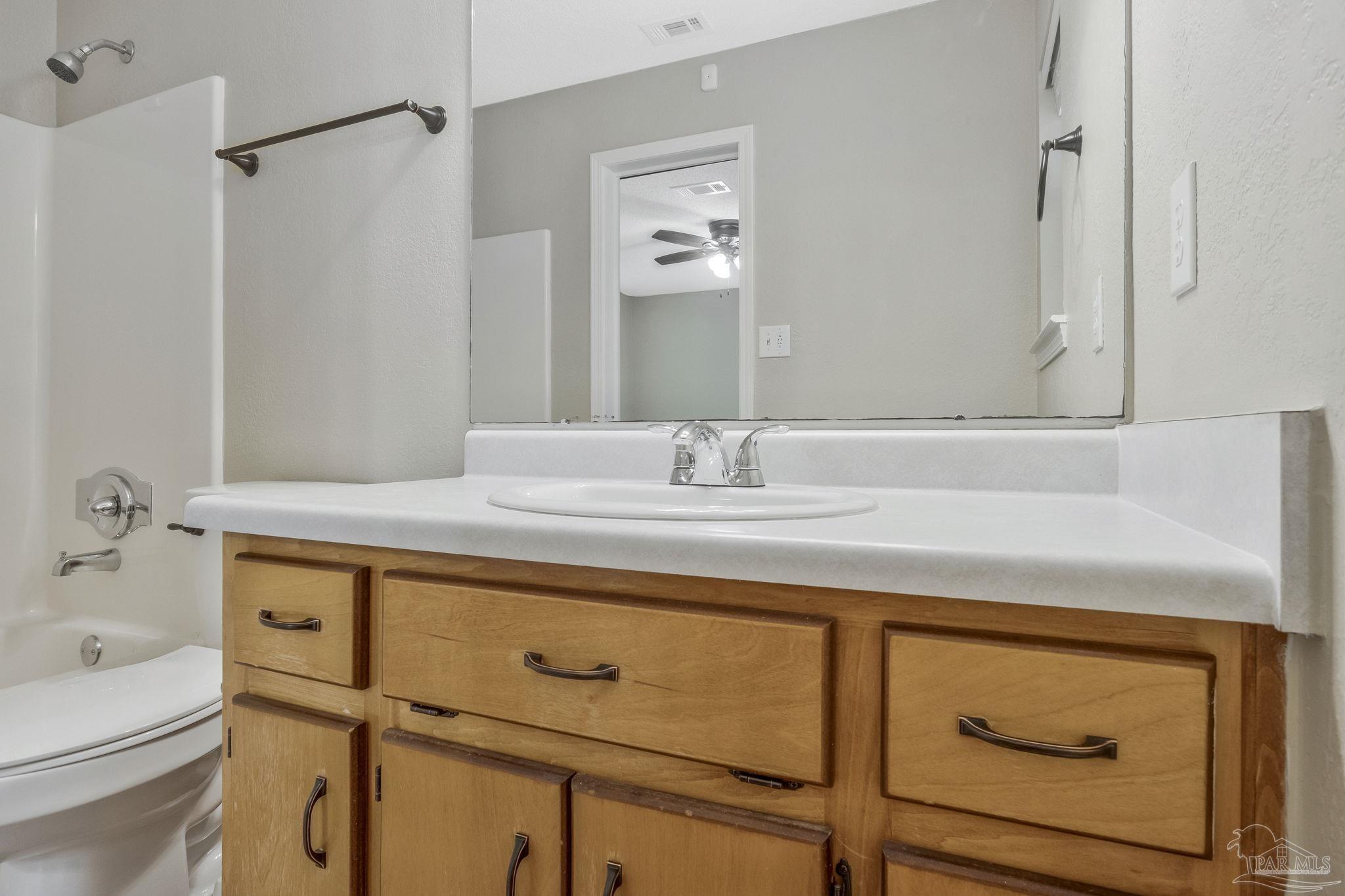 4412 Chantilly Way Milton, FL 32583 - Photo 37 of 63