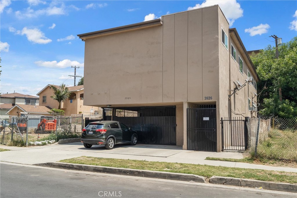 3925 Barrett Road Los Angeles, CA 90032 - Photo 6 of 17