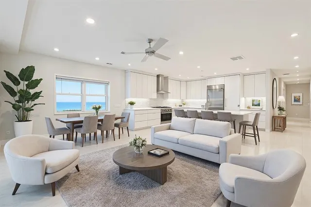 $2,350,000 | 650 Golden Gate Point, Unit 403, Sarasota, FL 34236