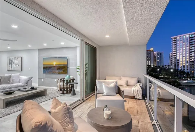 $2,350,000 | 650 Golden Gate Point, Unit 403, Sarasota, FL 34236
