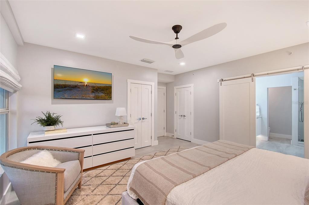 650 Golden Gate Point, Unit 403 Sarasota, FL 34236 - Photo 24 of 46