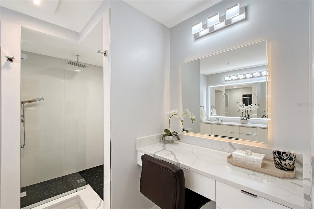 650 Golden Gate Point, Unit 403 Sarasota, FL 34236 - Photo 27 of 46