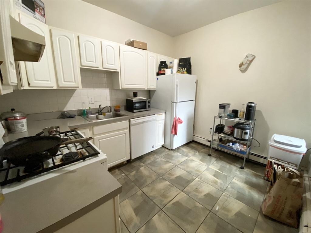 38 South Huntington Avenue, Unit 2 Boston, MA 02130 - Photo 3 of 14