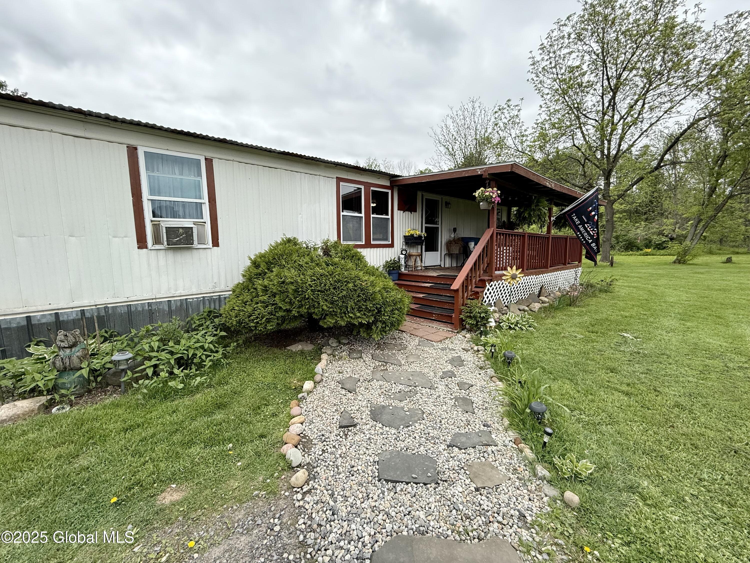 682 Midline Road Perth, NY 12010 - Photo 12 of 40 IMG_1655